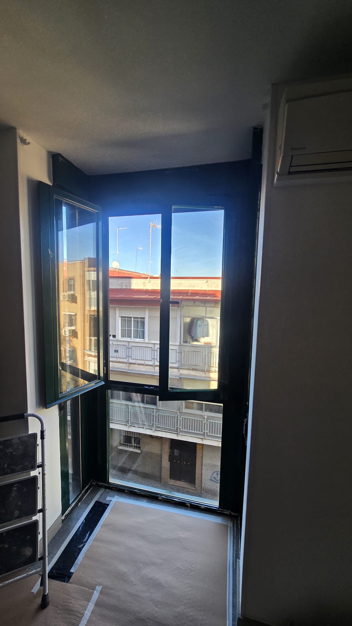 MIRADOR BICOLOR BLANCO INTERIOR - VERDE EXTERIOR